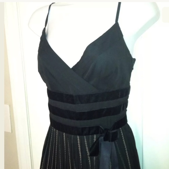 Ann Taylor LOFT Knife Pleat Dress spaghetti Strap - Picture 2 of 8